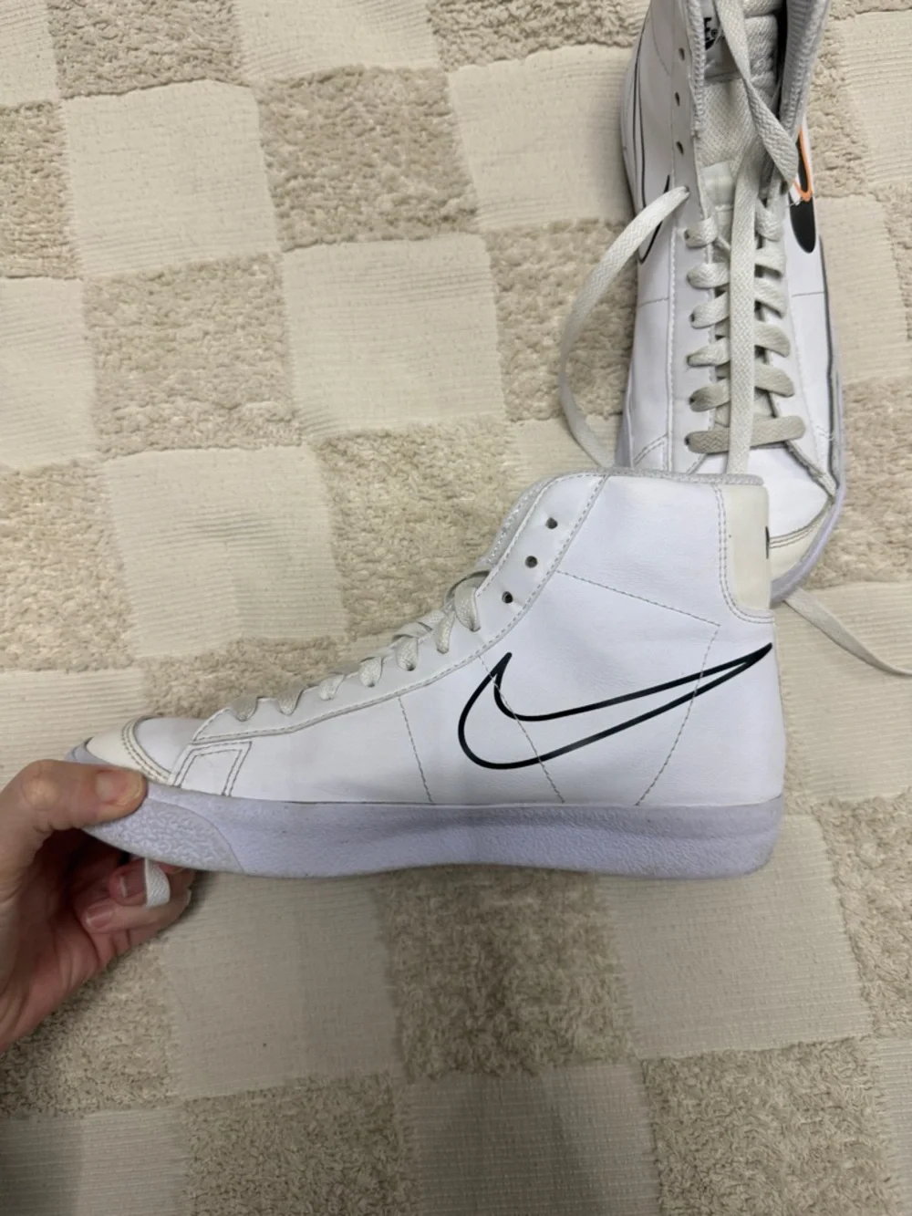Nike Kids' Blazer‎ Mid '77 Next Nature Sneaker size 5Y or 6.5W